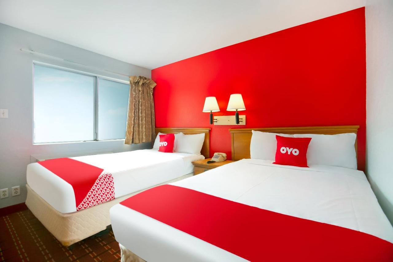 Oyo Hotel Houston Southwest I-69 מראה חיצוני תמונה